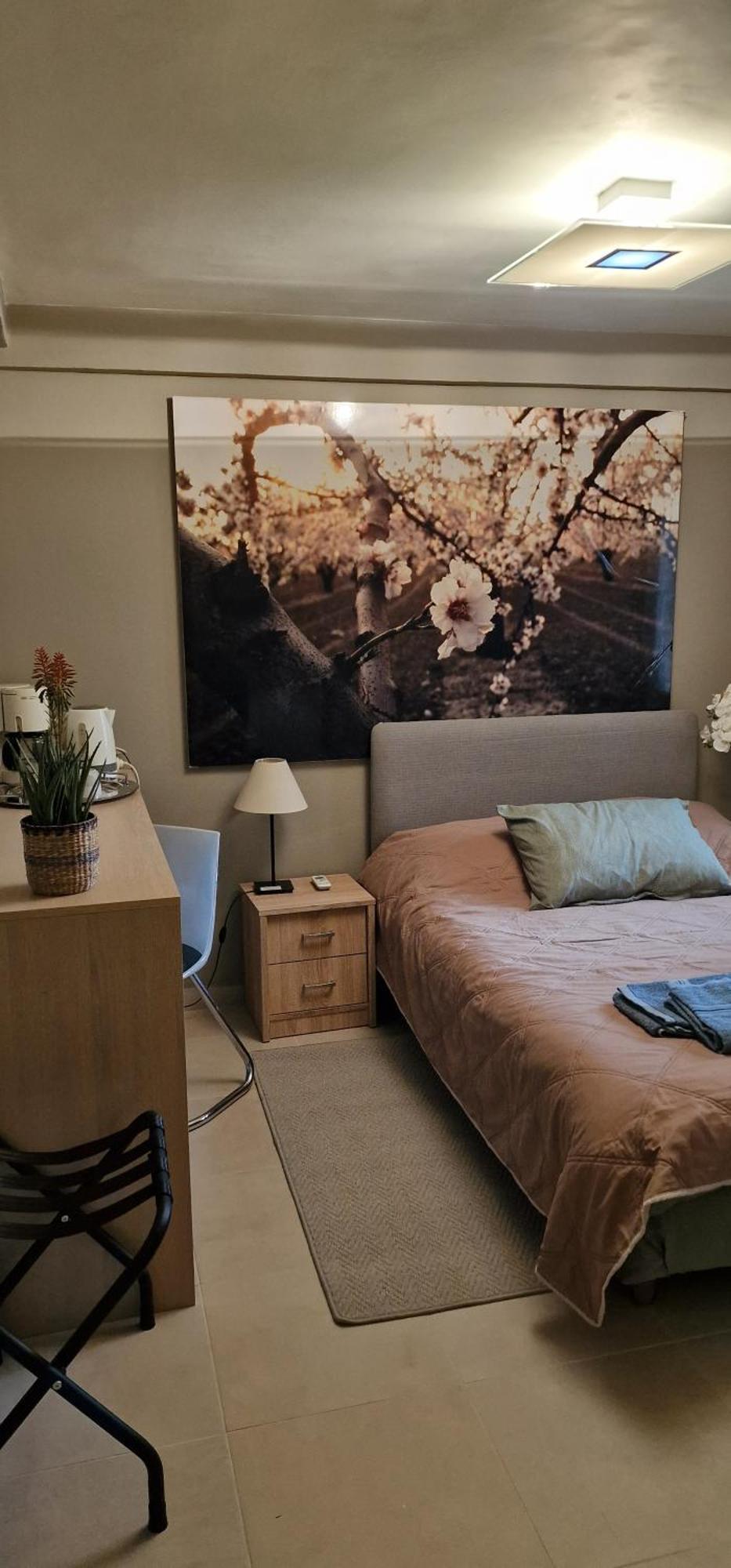 A Cozy Affordable Place At Voula Athen