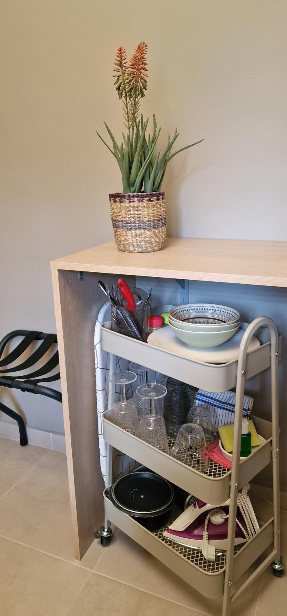 A Cozy Affordable Place At Voula Apartment